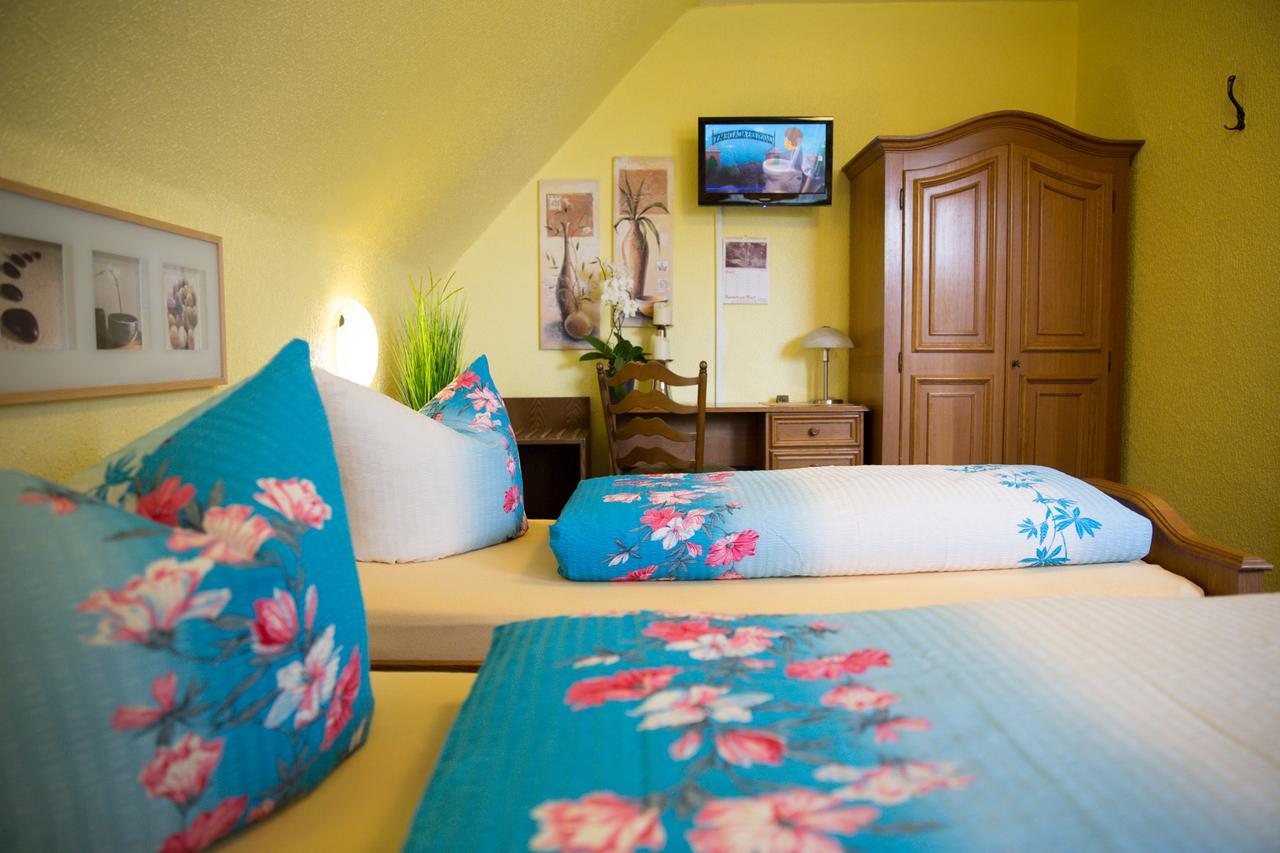 Hotel Zur Bruecke เครเฟลด์ ภายนอก รูปภาพ