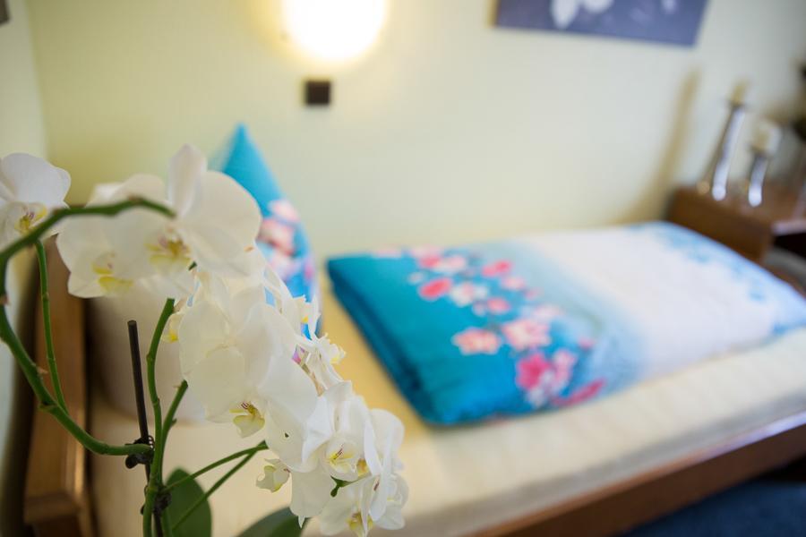 Hotel Zur Bruecke เครเฟลด์ ภายนอก รูปภาพ